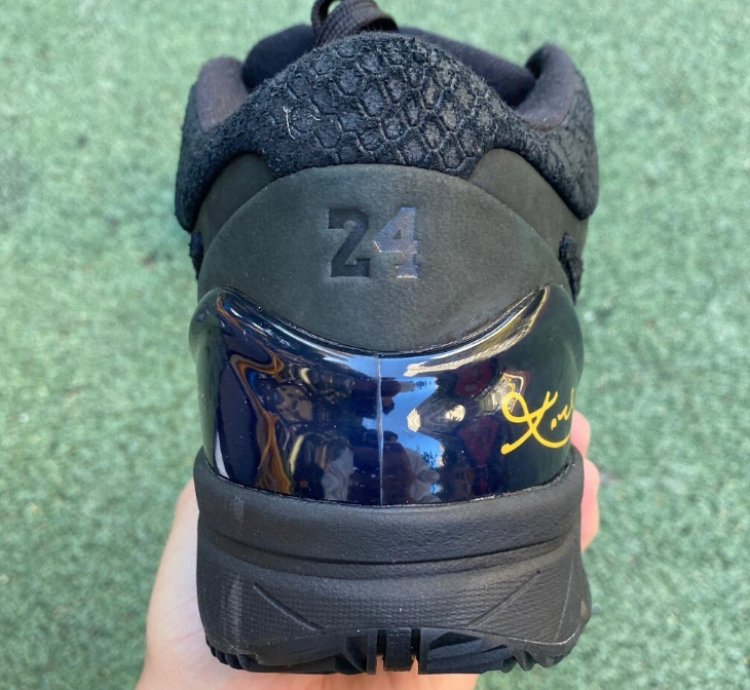 Nike Kobe 4 Protro Gift of Mamba FQ3544-001