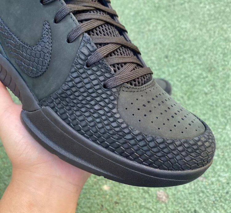 Nike Kobe 4 Protro Gift of Mamba FQ3544-001