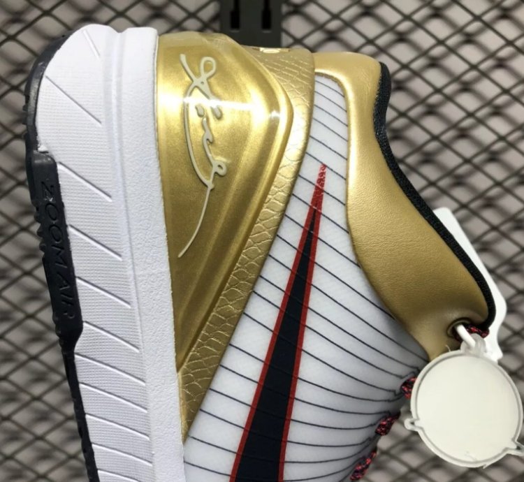 Nike Kobe 4 Protro Gold Medal FQ3544-100