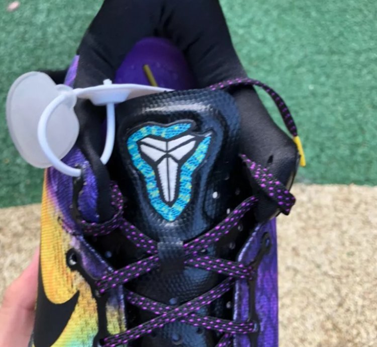 Nike Kobe 8 Easter 555035-302