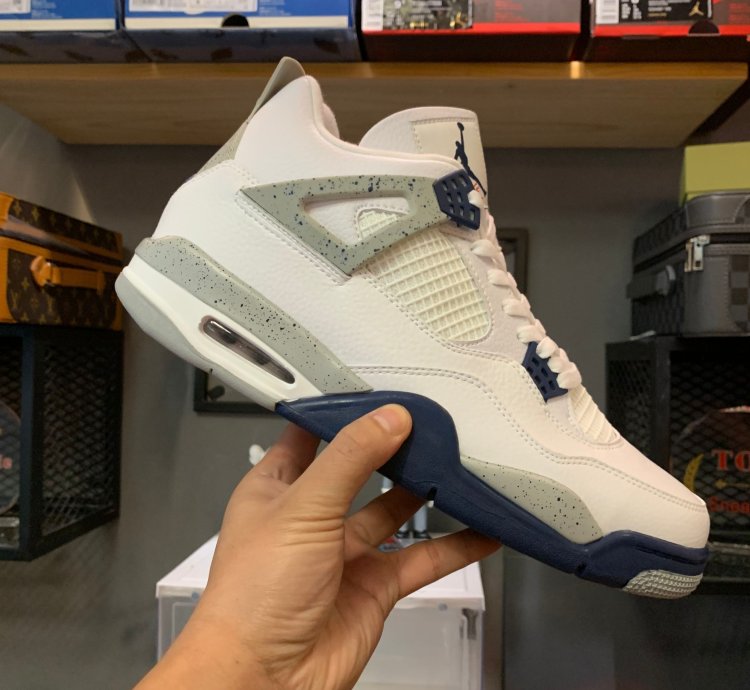 Jordan 4 Retro Midnight Navy DH6927-140