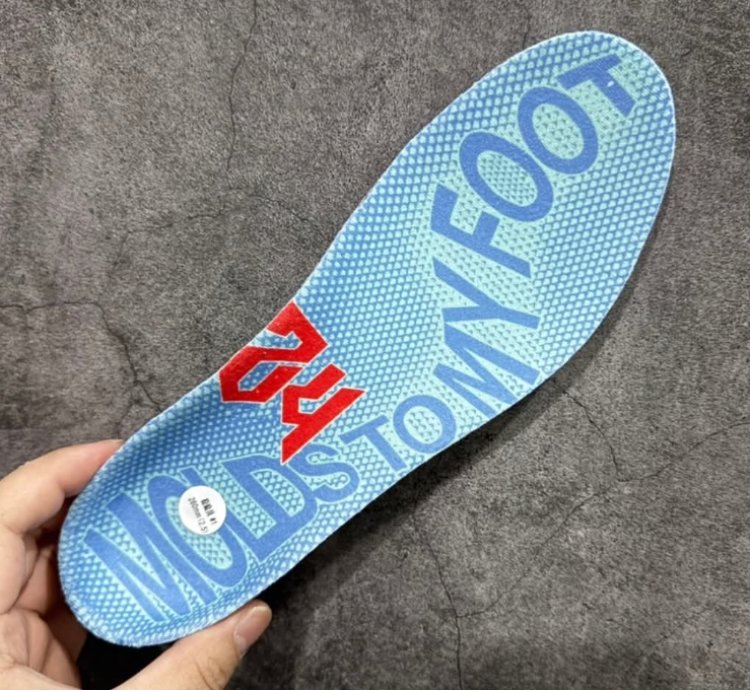 Nike Kobe 6 Protro Blue Ice Grinch