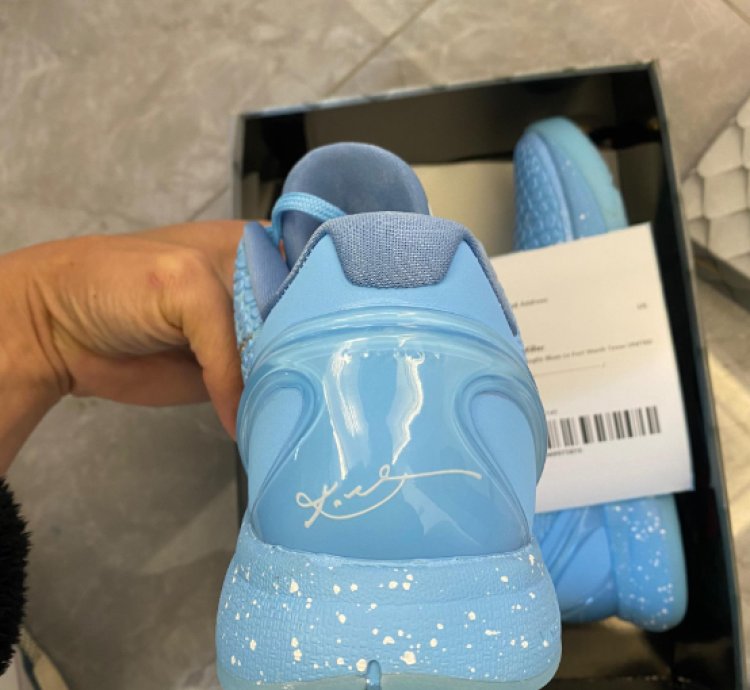 Nike Kobe 6 Protro Blue Ice Grinch