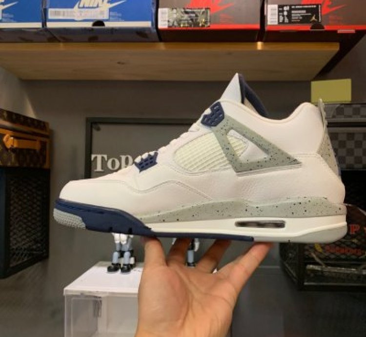 Jordan 4 Retro Midnight Navy DH6927-140
