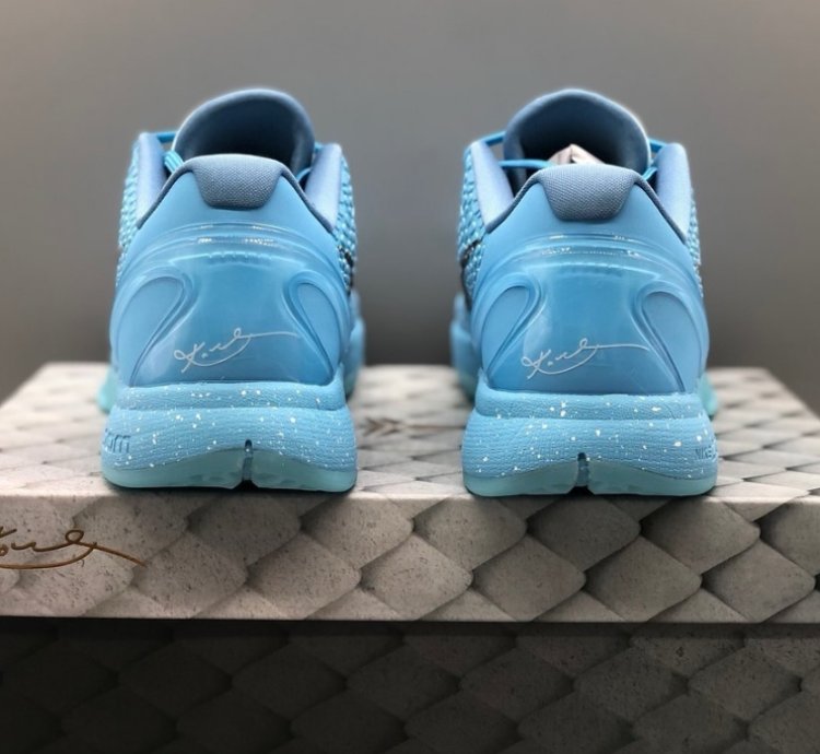 Nike Kobe 6 Protro Blue Ice Grinch Sneakers