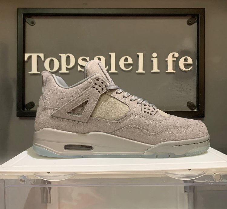 Jordan 4 Retro Kaws 930155-003