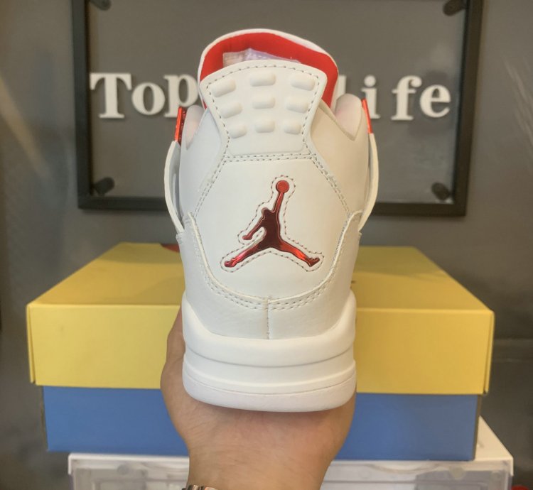 Jordan 4 Retro Metallic Red CT8527-112