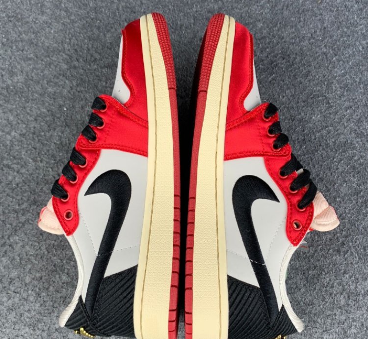Nike Air Jordan 1 Element Gore-Tex Sky J Light Olive