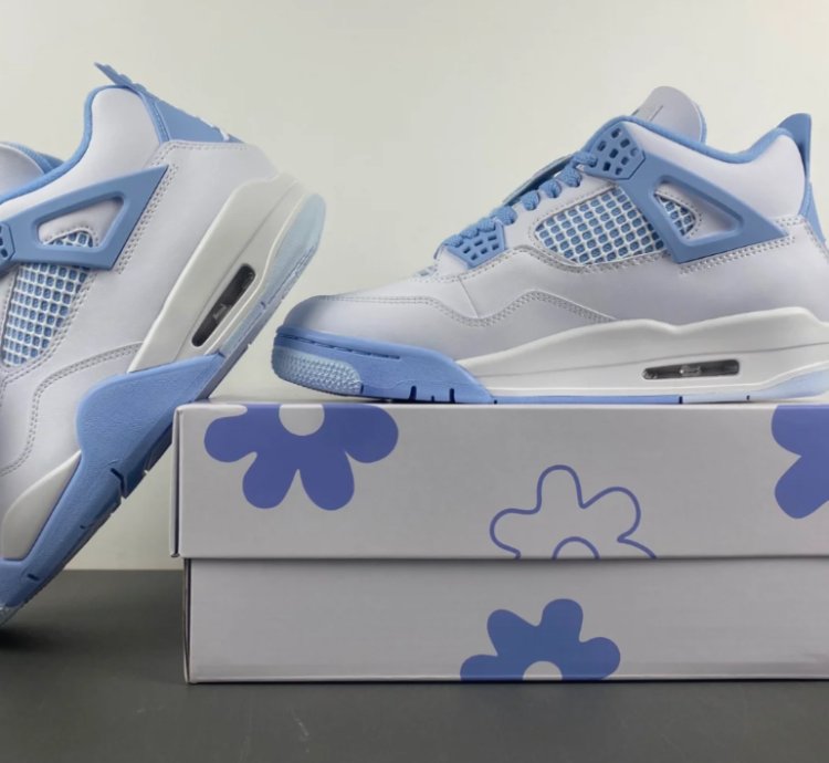 Jordan 4 Wmns “Forget Me Not”