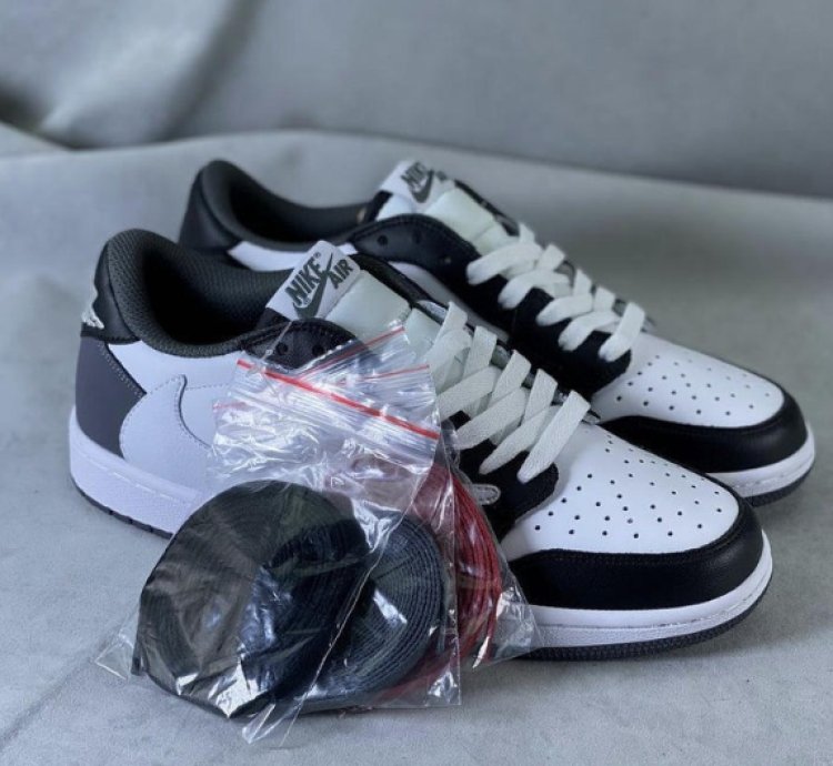 Travis Scott x Fragment x Air Jordan 1 Low Reverse Mocha