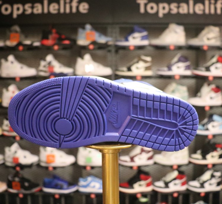 Air Jordan 1 Retro High OG 'Game Royal'