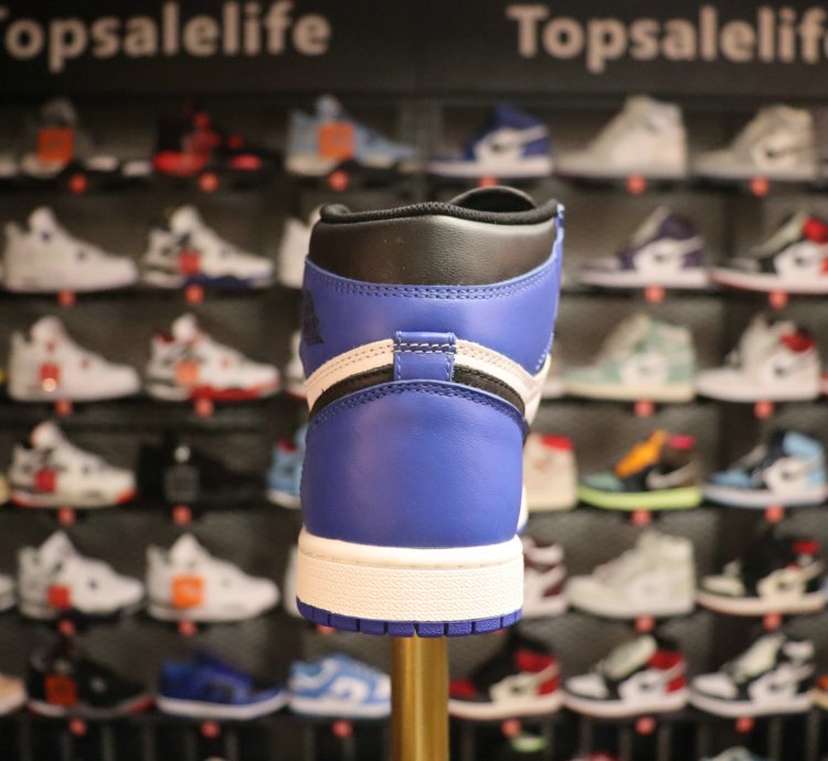 Air Jordan 1 Retro High OG 'Game Royal'