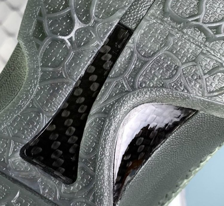 Kobe 6 Black Mamba ' Fade to Black ' 869457-007