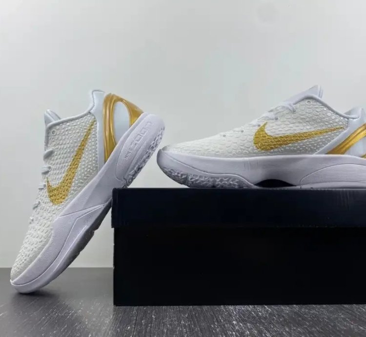 Kobe 6 Protro “BHM” White/Metallic Gold