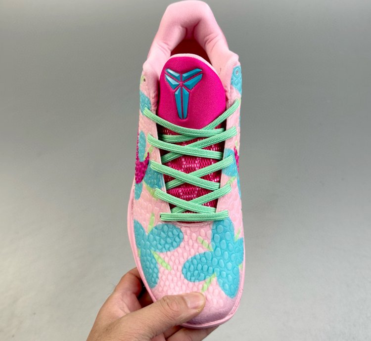 Kobe 6 Demar Derozan PE " Pink "