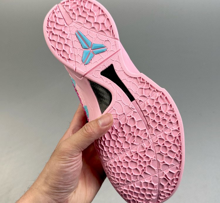 Kobe 6 Demar Derozan PE " Pink "