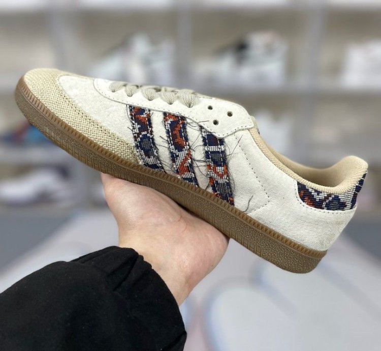 adidas END Samba Consortium Cup - IE0167