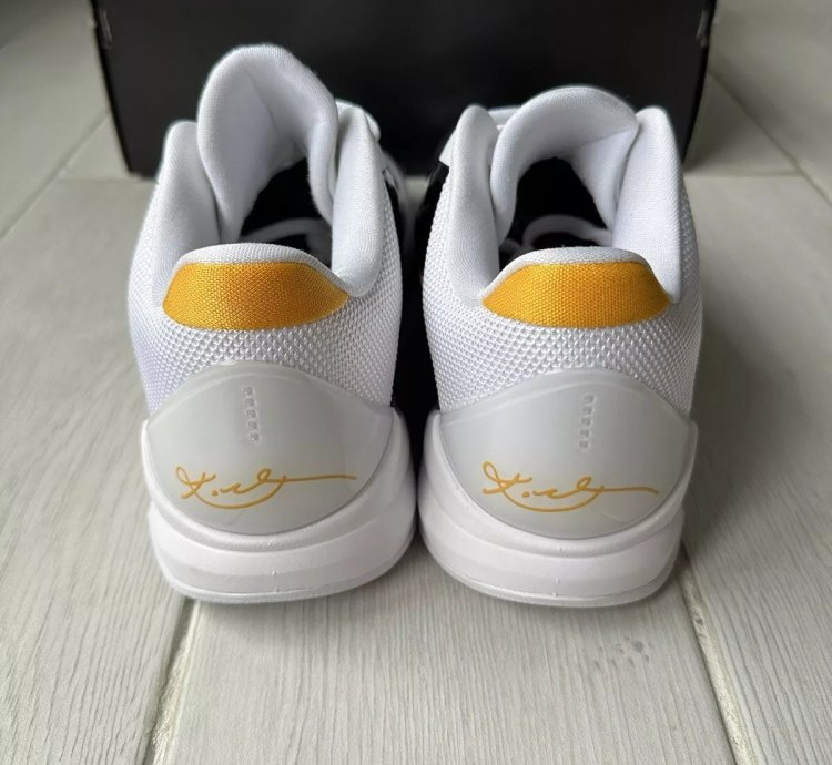 Kb 5 Protro Bruce Lee Alternate  CD4991-101