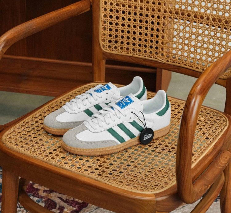 adidas Samba OG White Collegiate Green Gum - IE3437