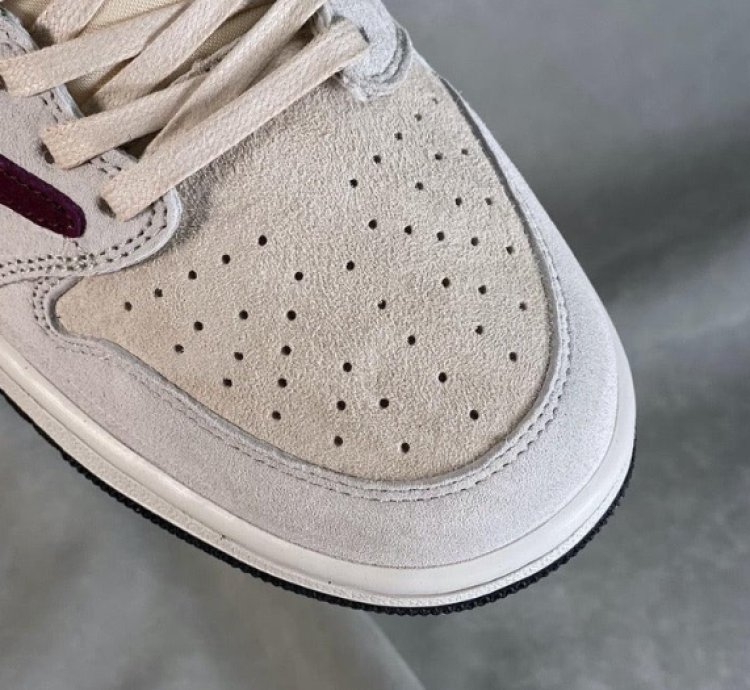 Travis Scott x Fragment x Air Jordan 1 Low OG DM7866-888