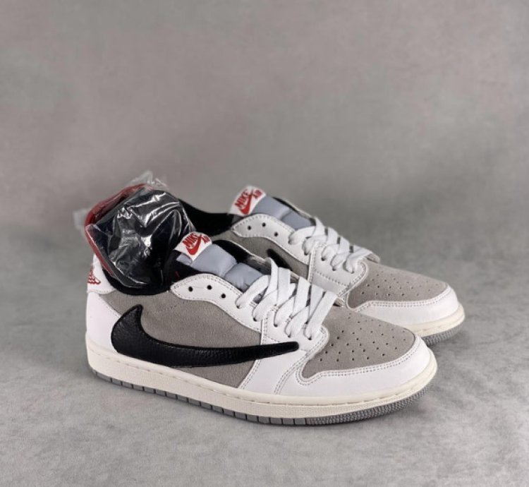 Travis Scott x Fragment x Air Jordan 1 Low