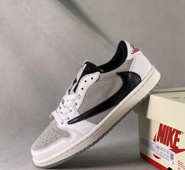 Travis Scott x Fragment x Air Jordan 1 Low