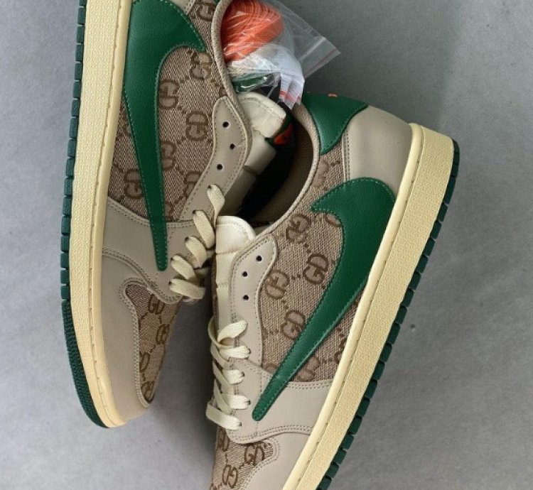 Travis Scott x Air Jordan 1 Low Cactus Jack DM7868-198