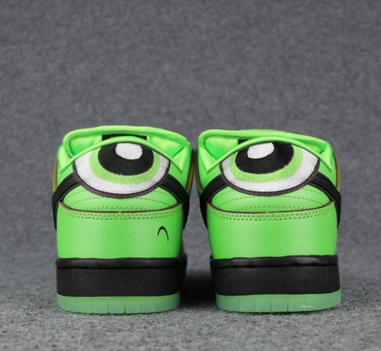 Nike SB Dunk Low The Powerpuff Girls Buttercup