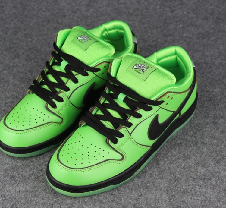 Nike SB Dunk Low The Powerpuff Girls Buttercup