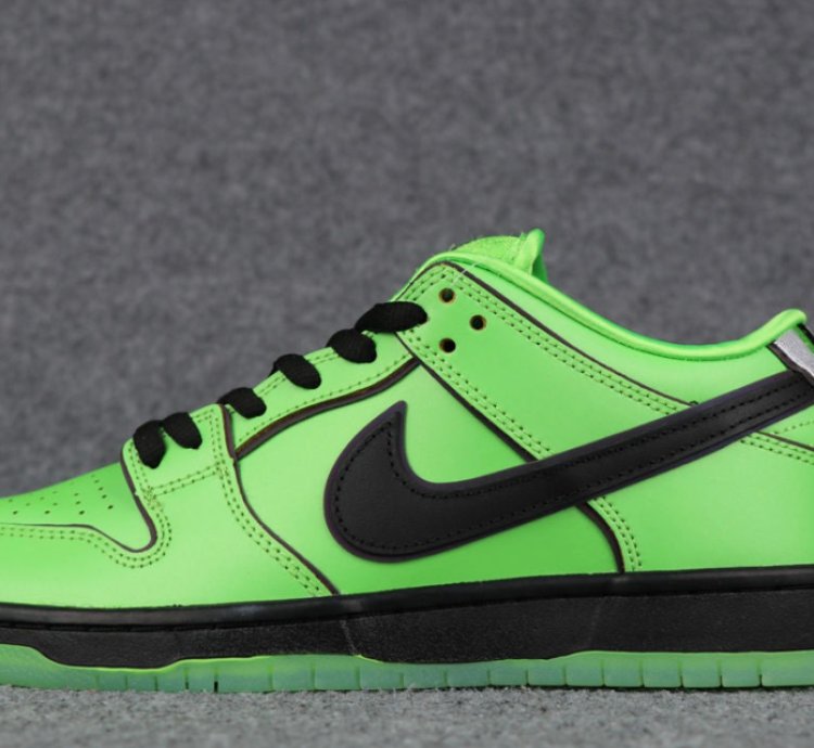 Nike SB Dunk Low The Powerpuff Girls Buttercup
