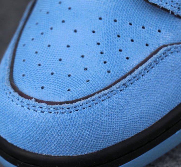 Nike SB Dunk Low The Powerpuff Girls Bubbles