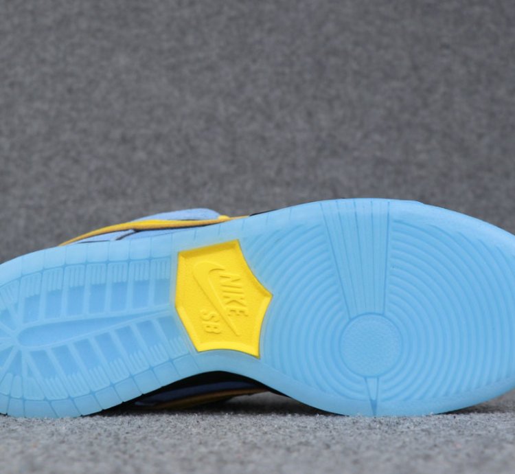 Nike SB Dunk Low The Powerpuff Girls Bubbles