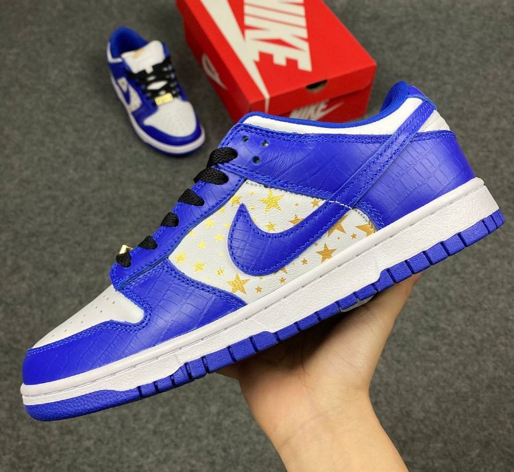 Nike Air SB Dunk Low Supreme Stars Hyper Royal