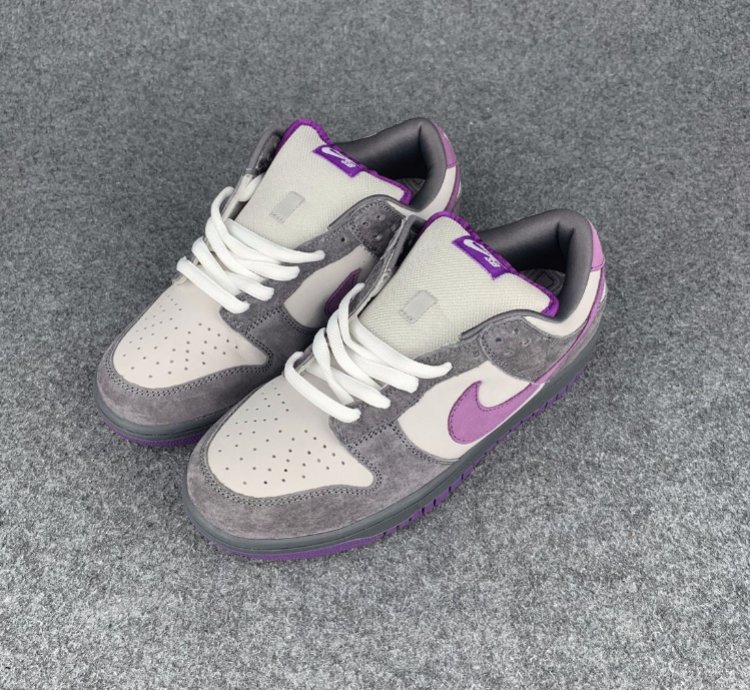 Nike SB Dunk Low Purple Pigeon