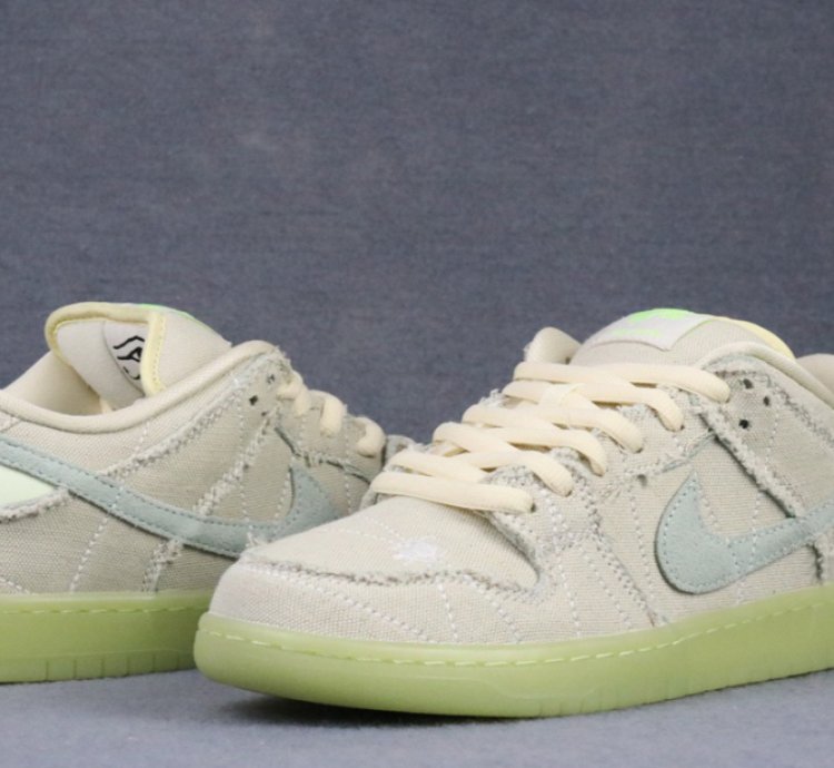 Nike SB Dunk Low Mummy