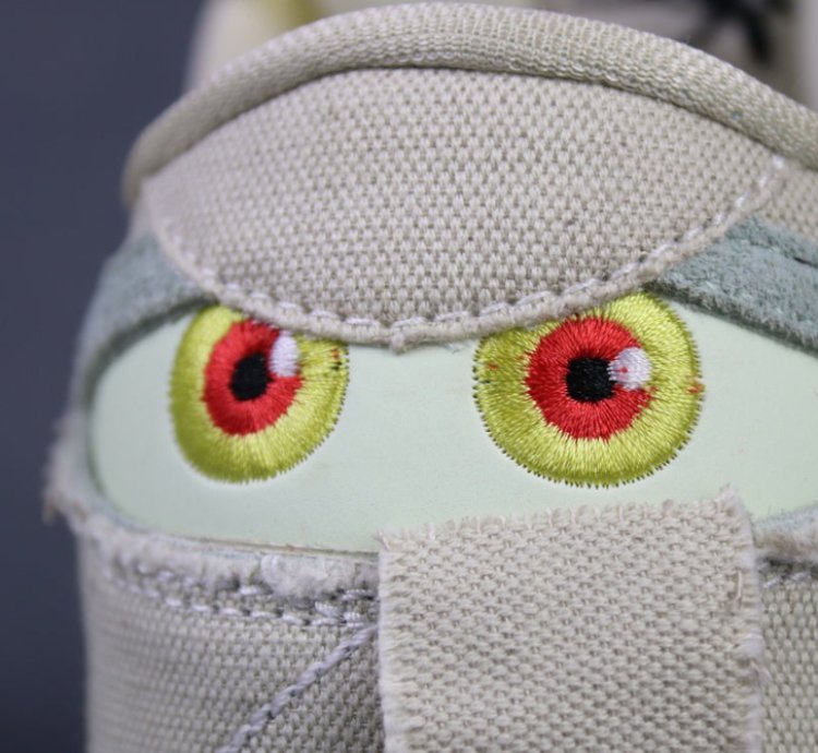Nike SB Dunk Low Mummy