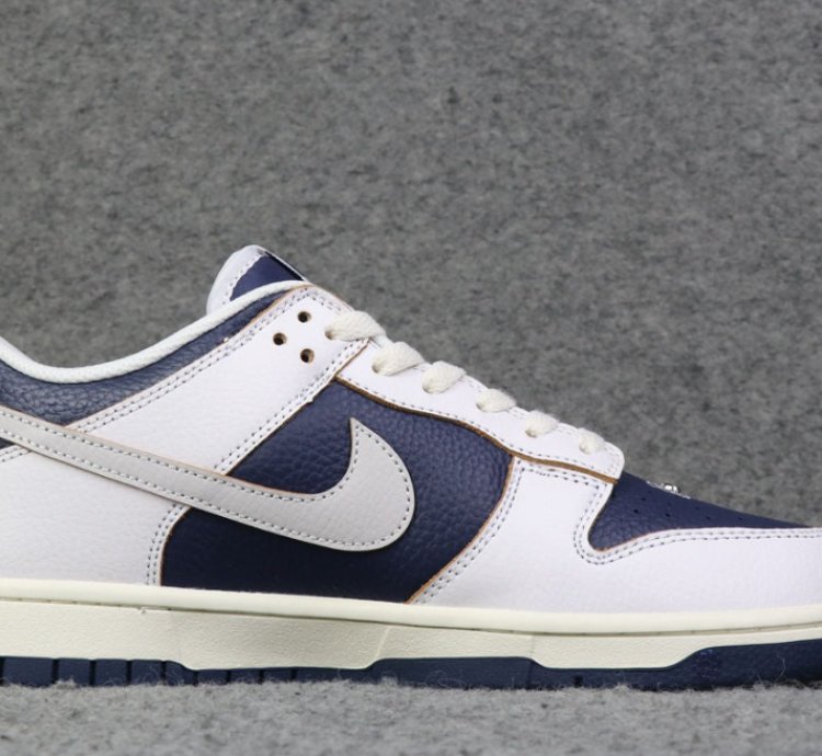 Nike SB Dunk Low HUF New York City