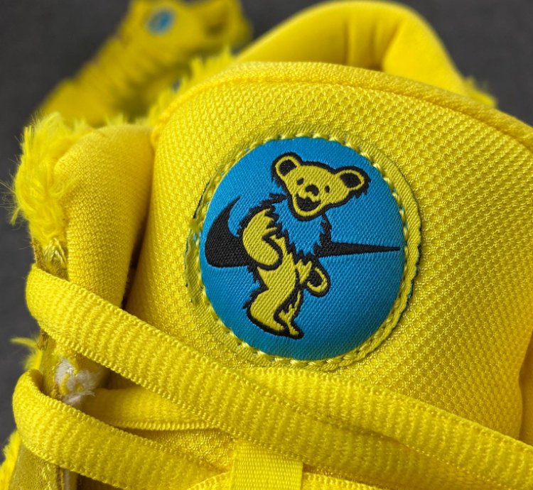 Nike SB Dunk Low Grateful Dead Bears Opti Yellow