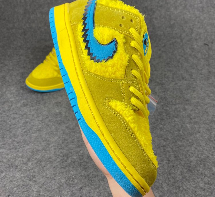 Nike SB Dunk Low Grateful Dead Bears Opti Yellow
