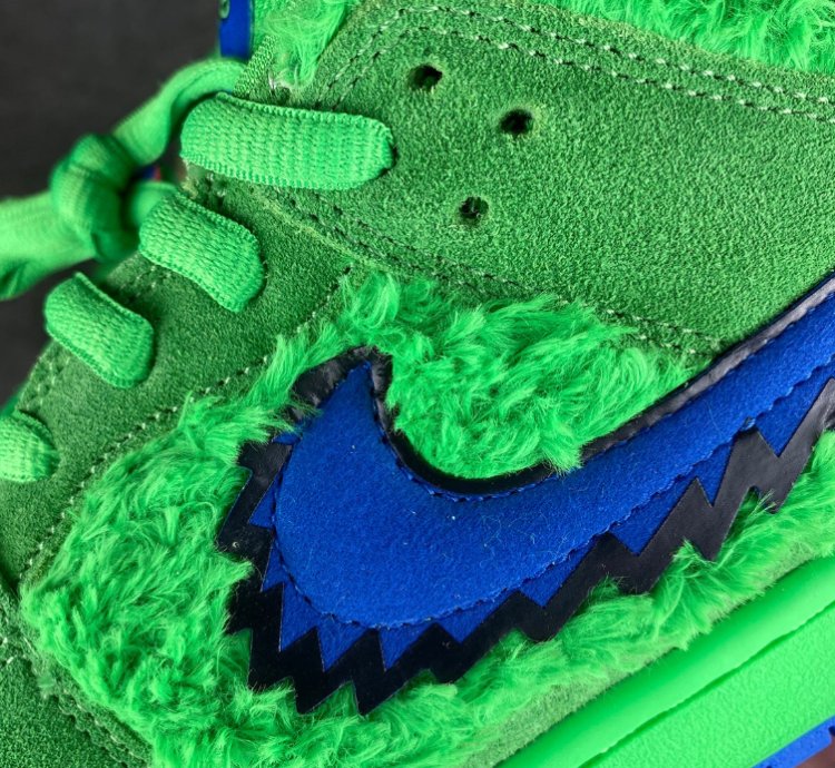 Nike SB Dunk Low Grateful Dead Bears Green
