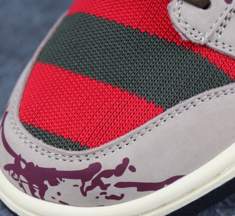 Nike SB Dunk Low Freddy Krueger