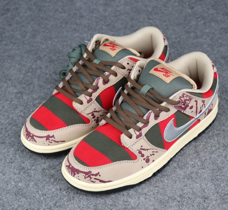 Nike SB Dunk Low Freddy Krueger