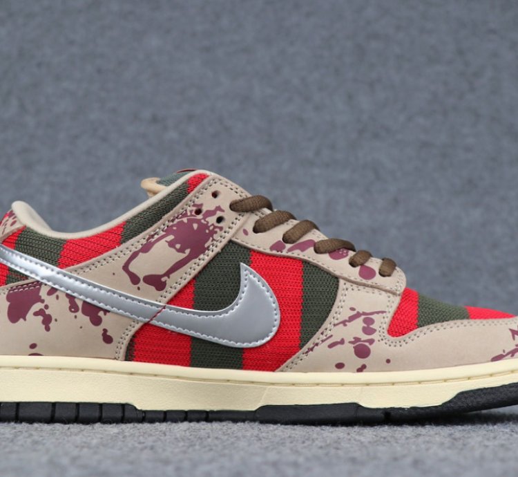 Nike SB Dunk Low Freddy Krueger