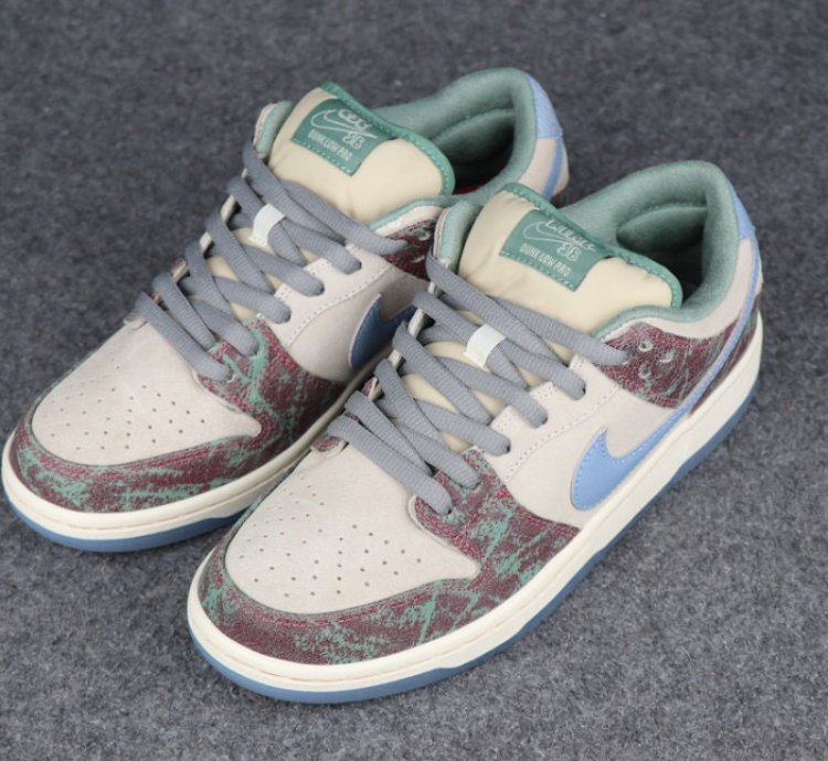 Nike SB Dunk Low Crenshaw Skate Club