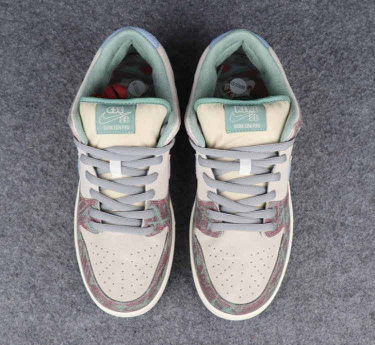 Nike SB Dunk Low Crenshaw Skate Club
