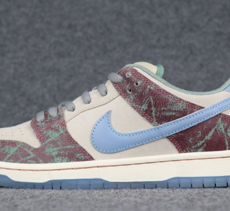 Nike SB Dunk Low Crenshaw Skate Club