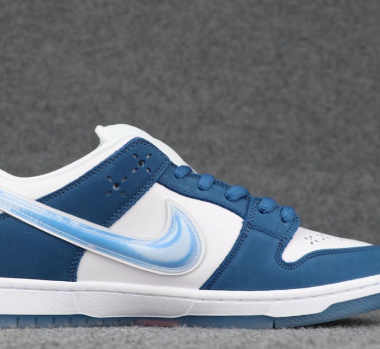 SB Dunk Low Born X Raised One Block At A Time