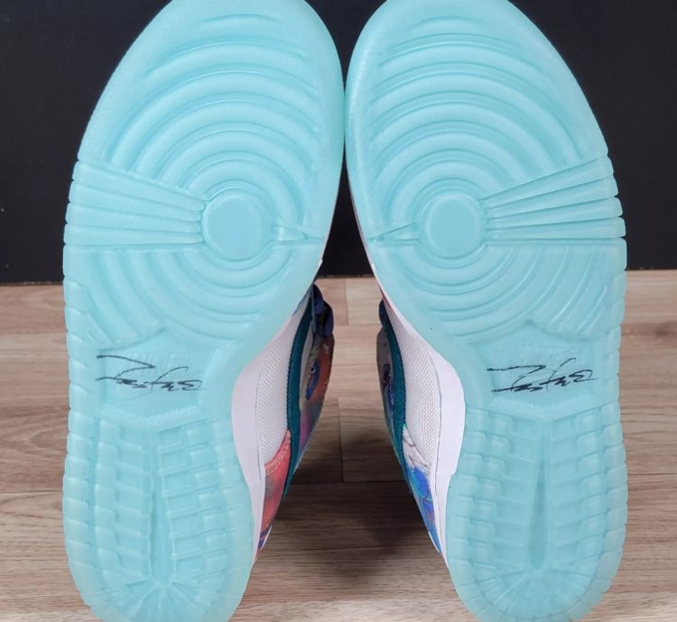 Nike x Futura Laboratories SB Dunk Low Bleached Aqua
