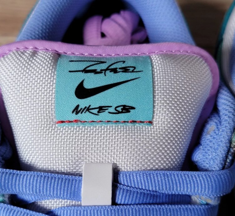 Nike x Futura Laboratories SB Dunk Low Bleached Aqua