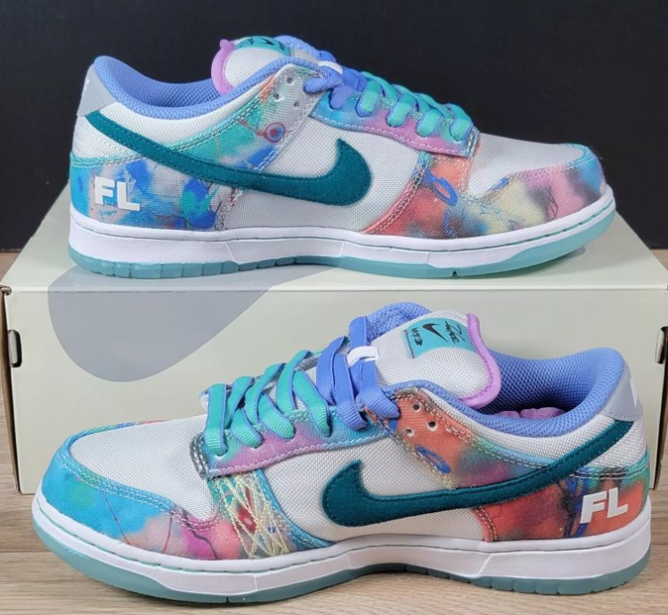 Nike x Futura Laboratories SB Dunk Low Bleached Aqua